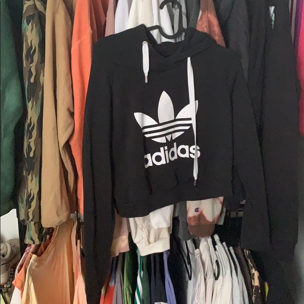 Vintage cropped black adidas hoodie new condition